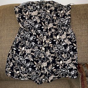 Super cute and light weight romper